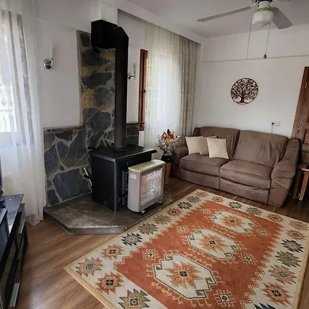 فندق Uezuemluede Havuzlu Muestakil Tatil Villasi