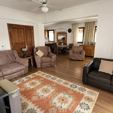 فندق Uezuemluede Havuzlu Muestakil Tatil Villasi